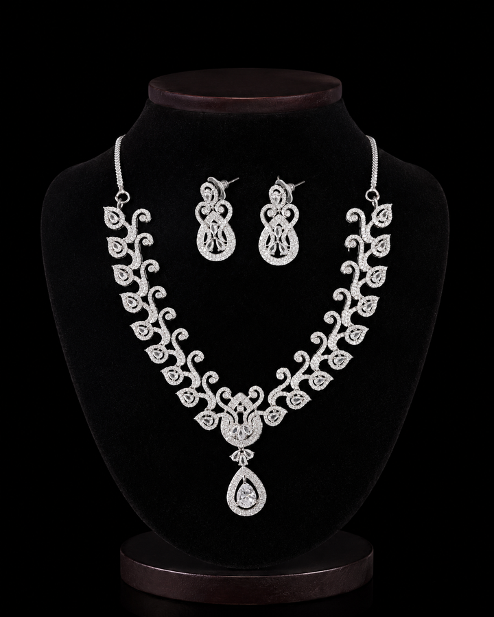 AMERICAN DIAMOND NECKLACE (SILVER)