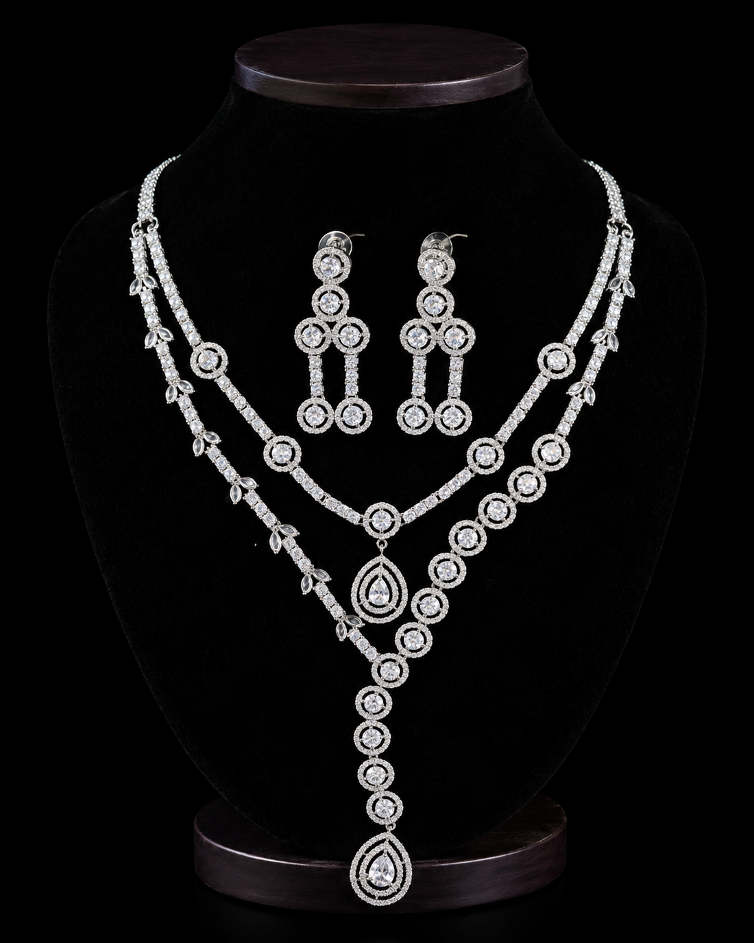AMERICAN DIAMOND (SILVER) NECKLACE